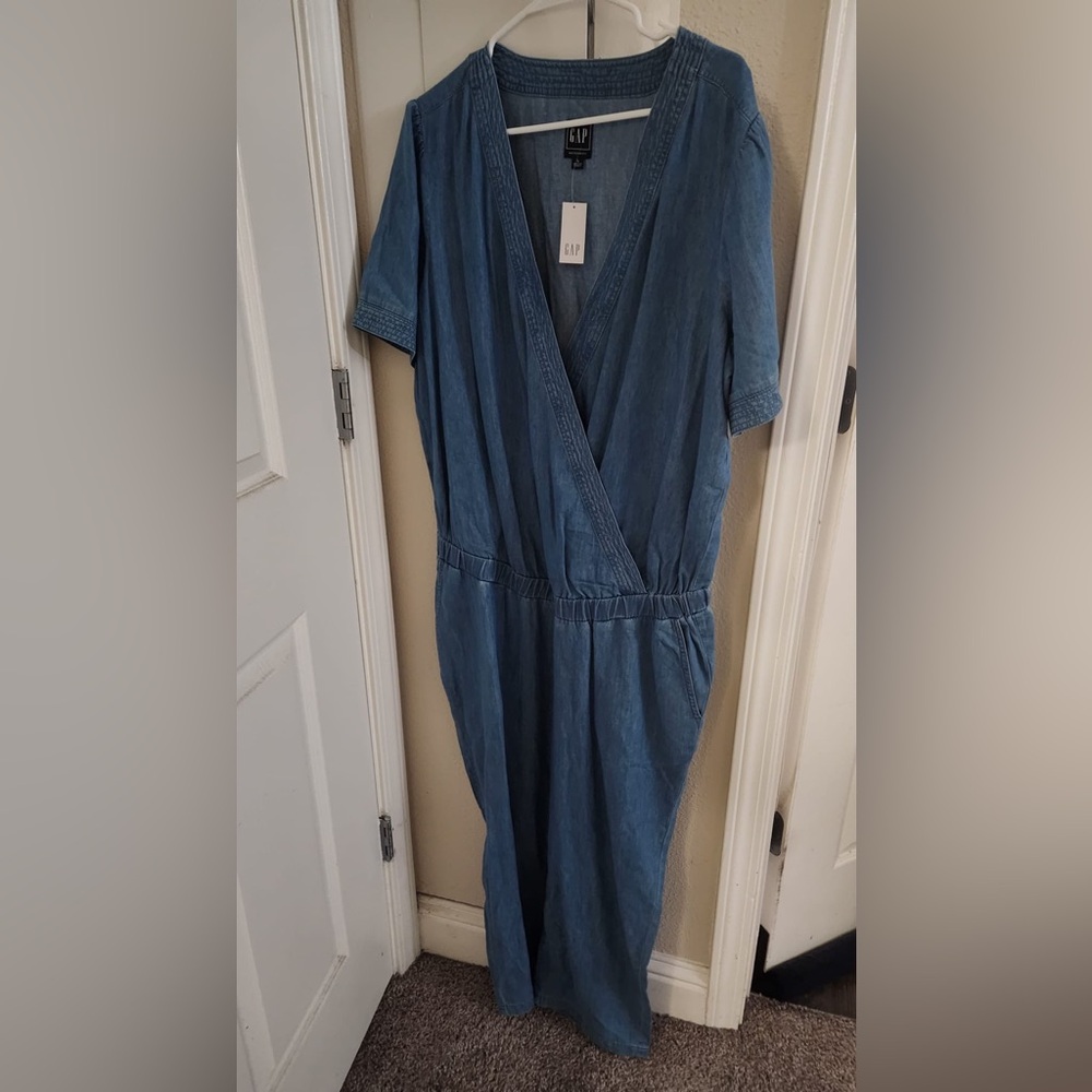 New/Like new Large Maternity Bundle (10pcs)